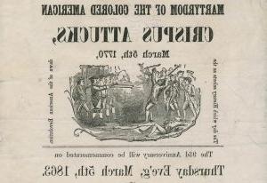 用黑色墨水在泛黄的纸上描绘了一排士兵向人群射击，一名黑人男子倒地. 旁边的文字写着:“克里斯普斯·阿塔克斯, 1770年3月5日, 这一天被历史选定为美国革命的开端